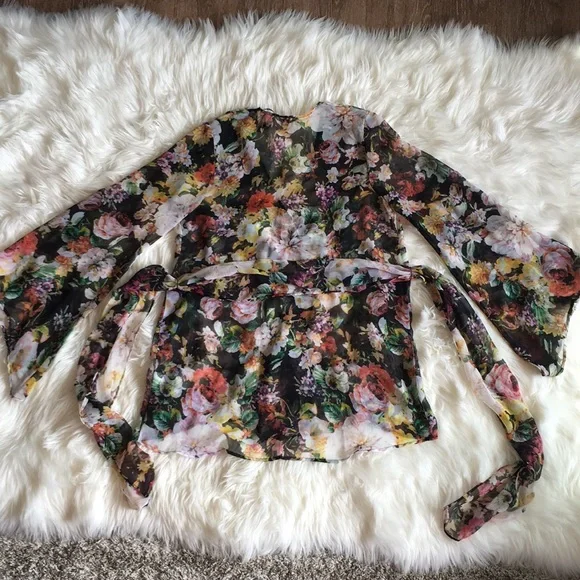 Show Me Your Mumu Beaux Beaux Kimono ~ in Madame Fleur